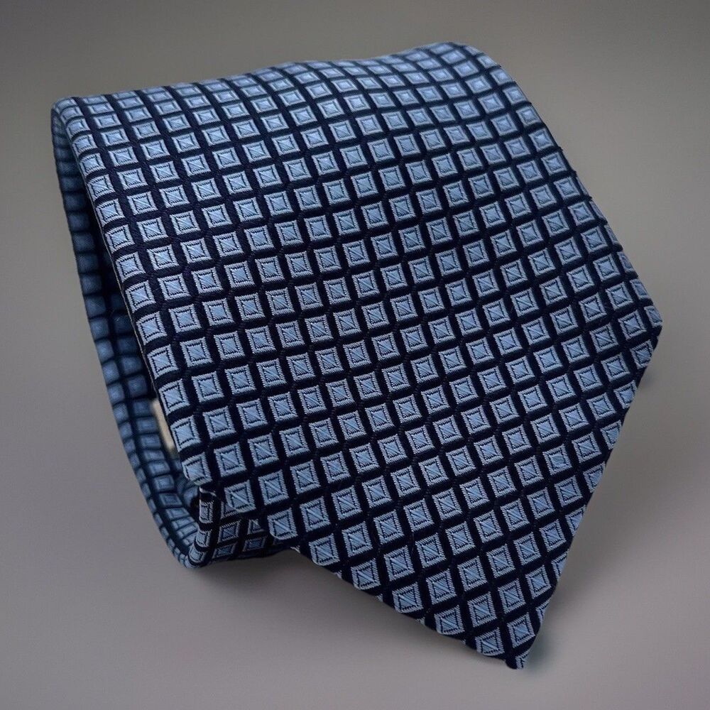 Michael Kors 100% Silk Men’s Necktie Blue Squares Business Formal Wedding EUC